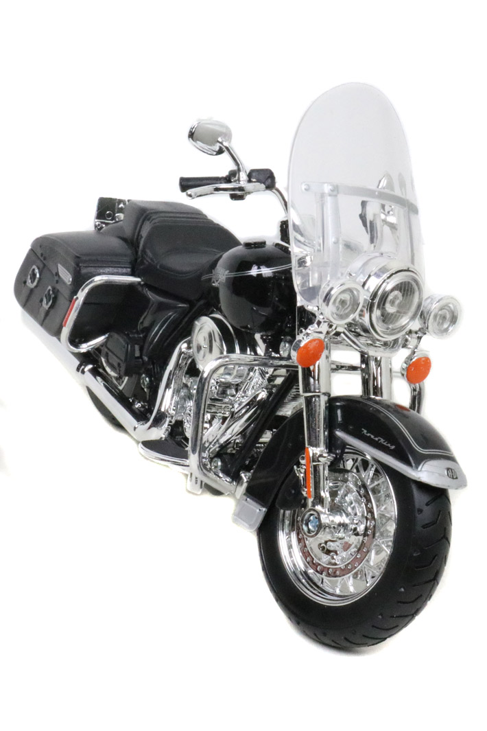 Модель мотоцикла Harley-Davidson 2013 FLHRC Road King Classic - фото 2 - rockbunker.ru