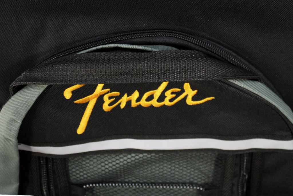 Чехол для гитары Fender с кармашками - фото 2 - rockbunker.ru
