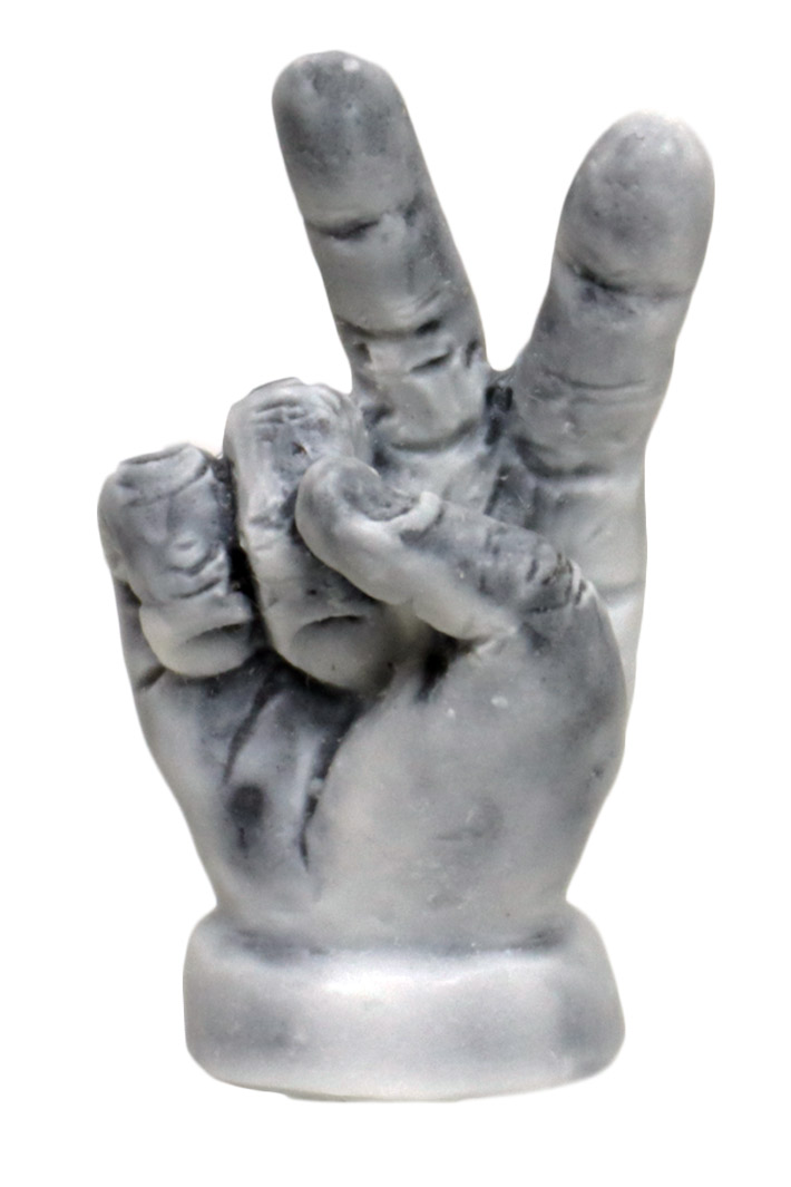 Сувенир магнит жест руки плоский Victory - фото 1 - rockbunker.ru