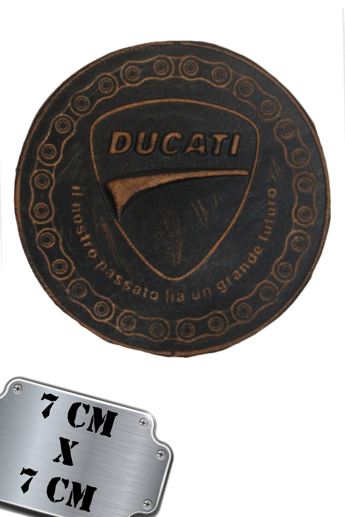 Нашивка кожаная Ducati коричневая - фото 1 - rockbunker.ru