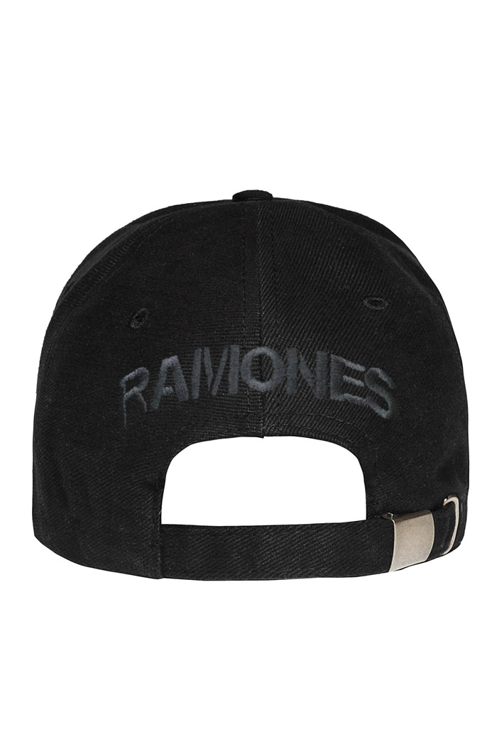Бейсболка Ramones с 3D вышивкой серая - фото 3 - rockbunker.ru