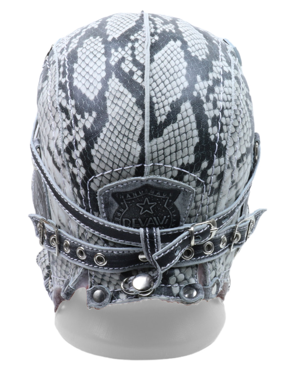Шапка-ушанка со змеей по куполу с серым мехом - фото 3 - rockbunker.ru