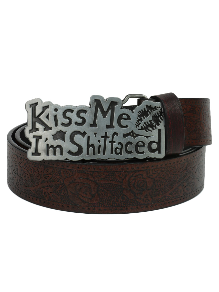 Ремень из экокожи с пряжкой Kiss Me коричневый - фото 1 - rockbunker.ru