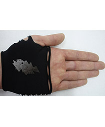 Перчатки-митенки Arm Warmer с вышивкой в клетку - фото 2 - rockbunker.ru