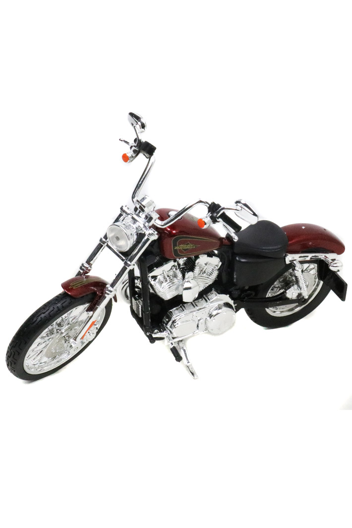 Модель мотоцикла Harley-Davidson 2012 XL 1200V Seventy-Two - фото 1 - rockbunker.ru