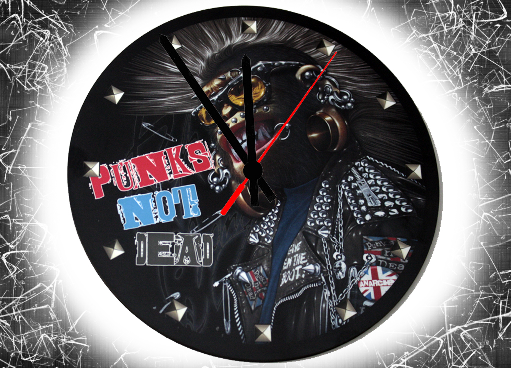 Часы настенные RockMerch Punks not Dead - фото 1 - rockbunker.ru
