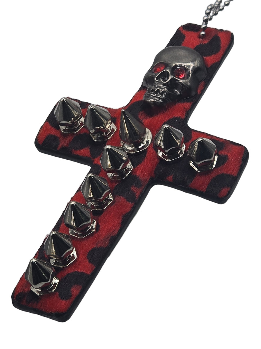 Подвеска Крест с Черепом и Шипами красный - фото 1 - rockbunker.ru