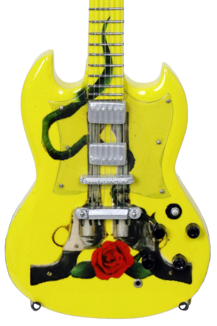 Сувенирная копия электрогитары Guns N' Roses - фото 2 - rockbunker.ru