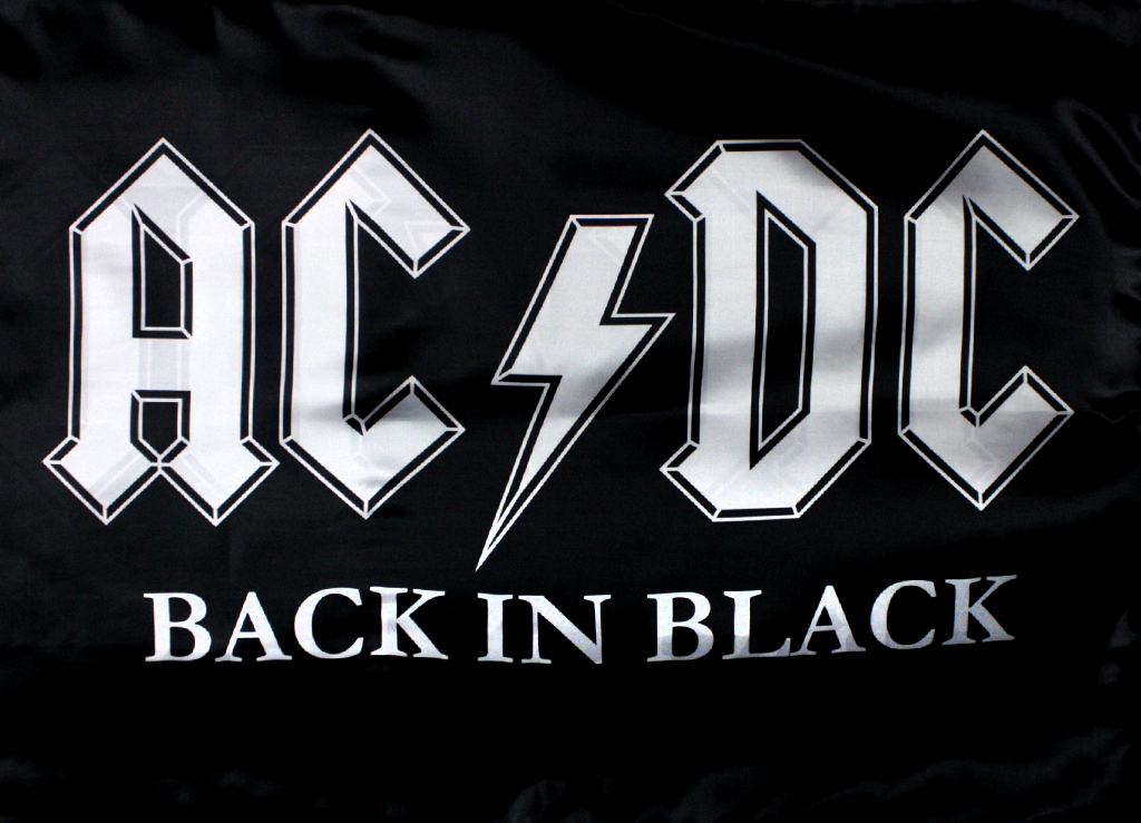 Флаг двусторонний AC DC Back in Black - фото 1 - rockbunker.ru