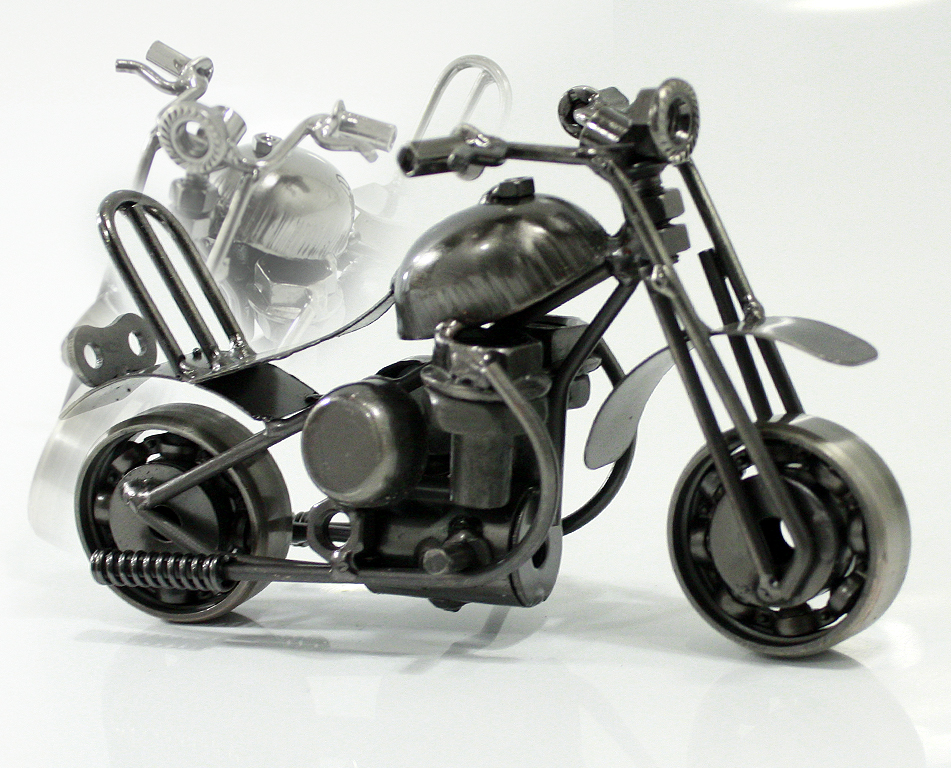 Сувенирная модель Мотоцикл ручной работы МРС009 - фото 1 - rockbunker.ru