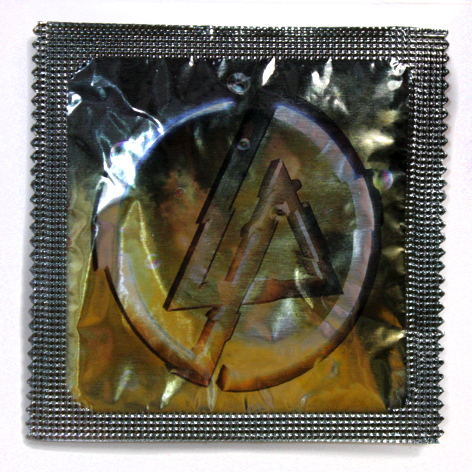 Презерватив RockMerch Linkin Park - фото 3 - rockbunker.ru