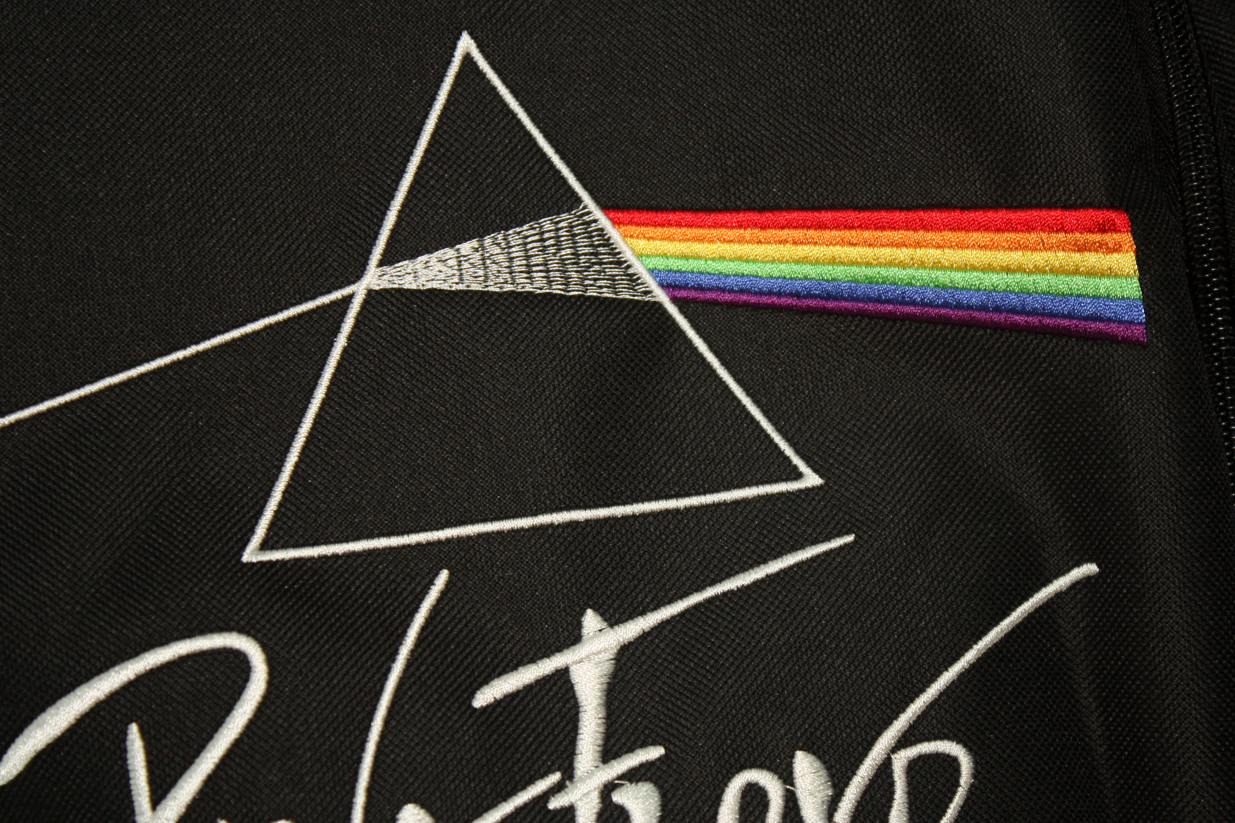 Рюкзак Pink Floyd текстильный - фото 2 - rockbunker.ru