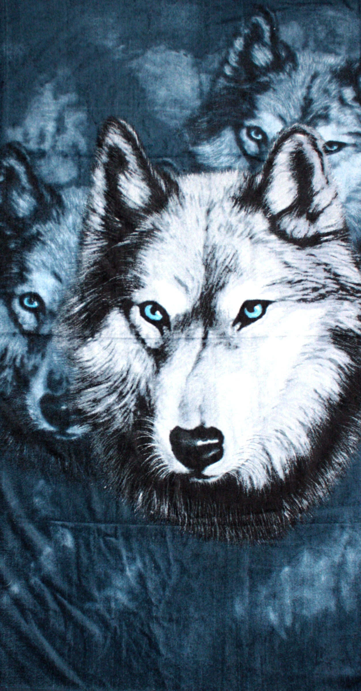 Полотенце волки - фото 1 - rockbunker.ru