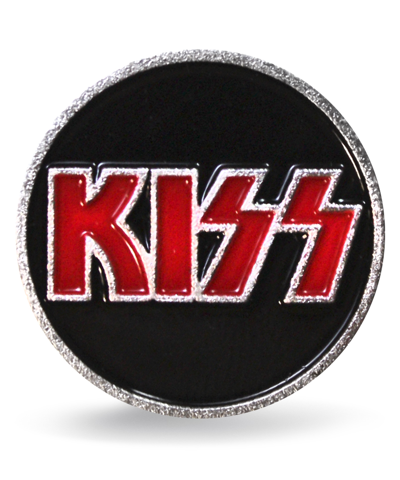 Значок алюминиевый Kiss - фото 1 - rockbunker.ru