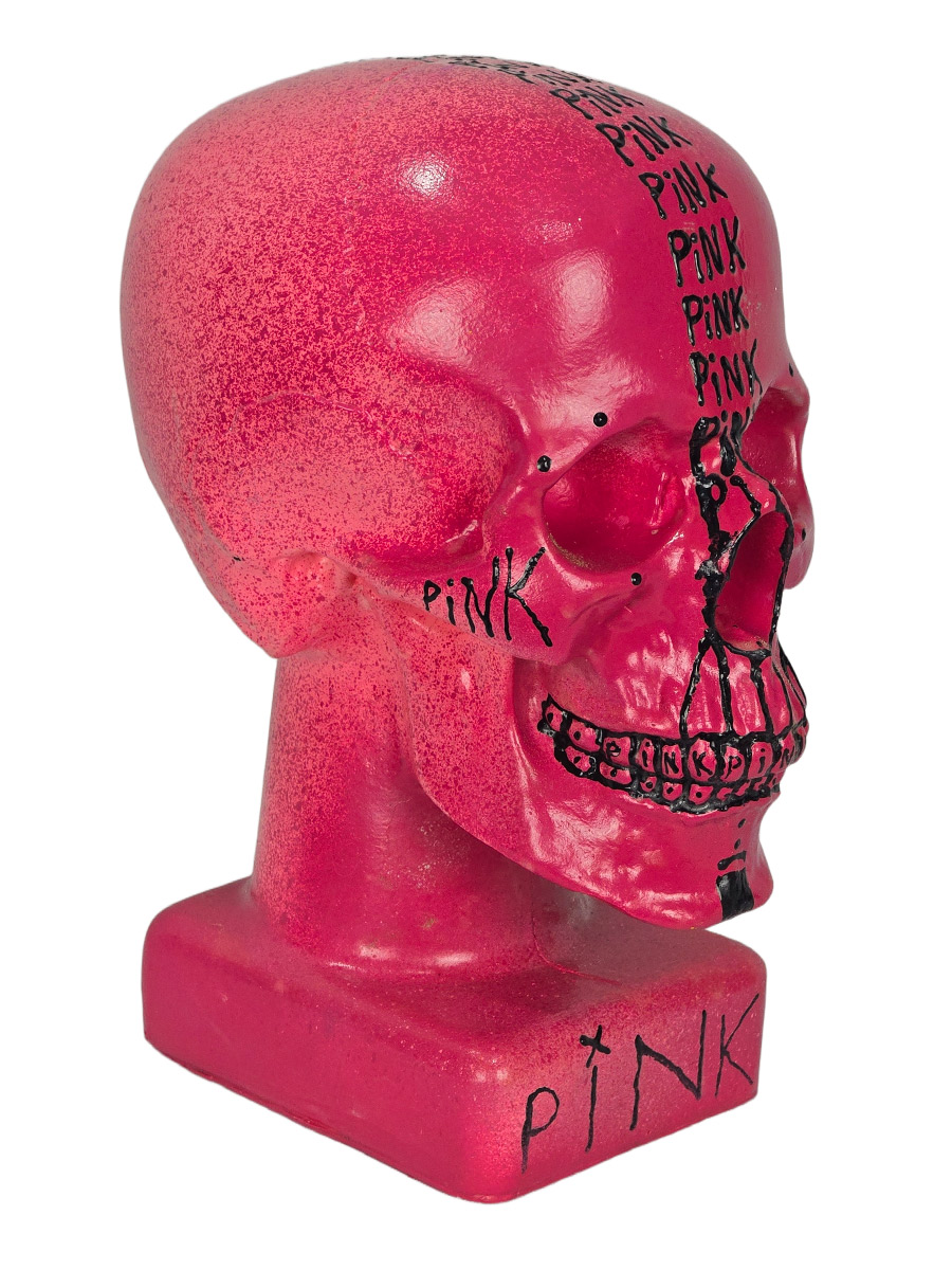 Череп декоративный Pink - фото 1 - rockbunker.ru
