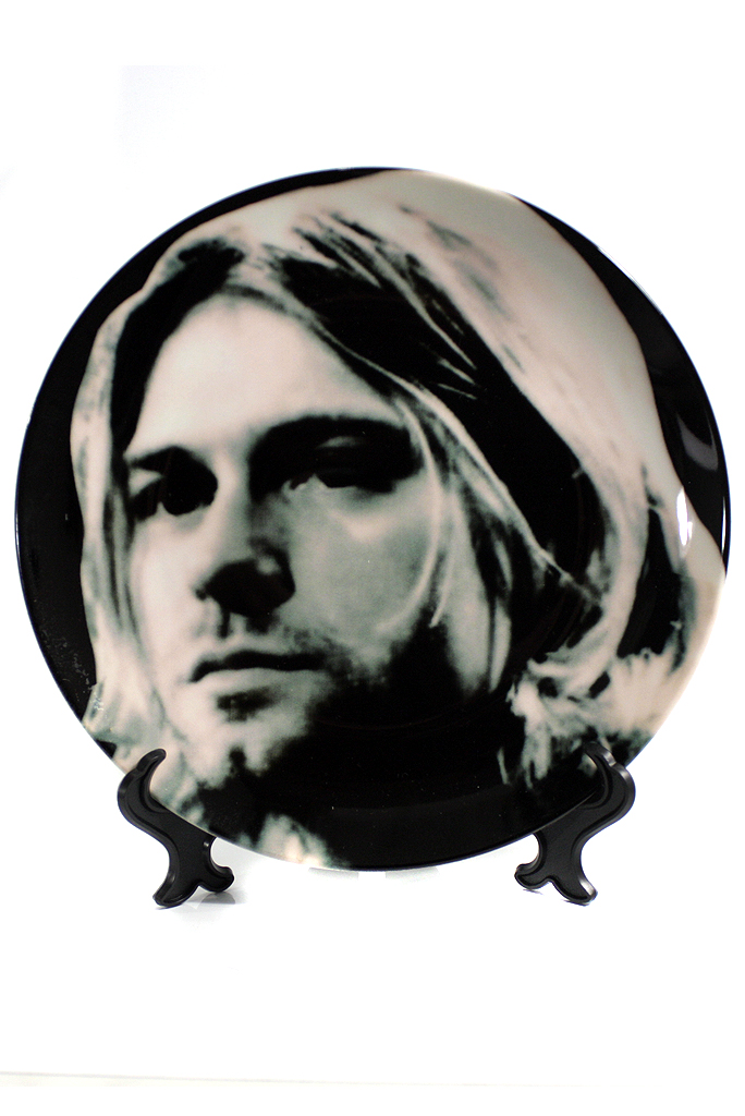 Тарелка Kurt Cobain - фото 1 - rockbunker.ru