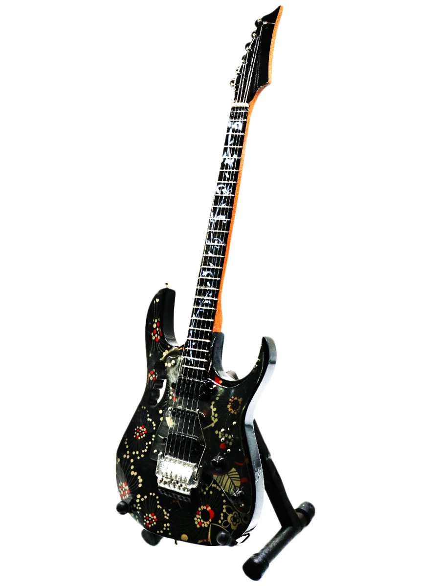 Сувенирная копия гитары Steve Vai - фото 1 - rockbunker.ru