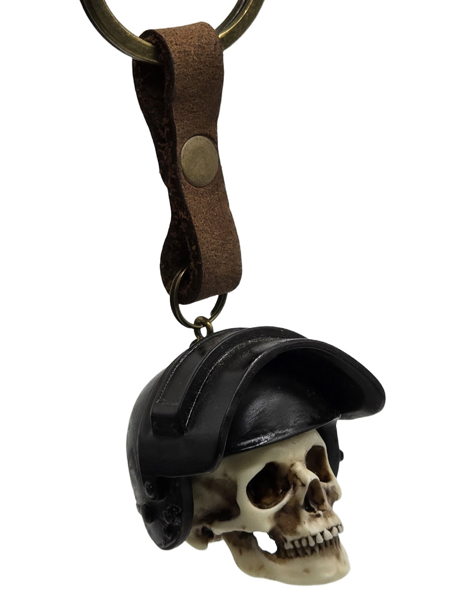 Брелок Череп в Шлеме - фото 1 - rockbunker.ru