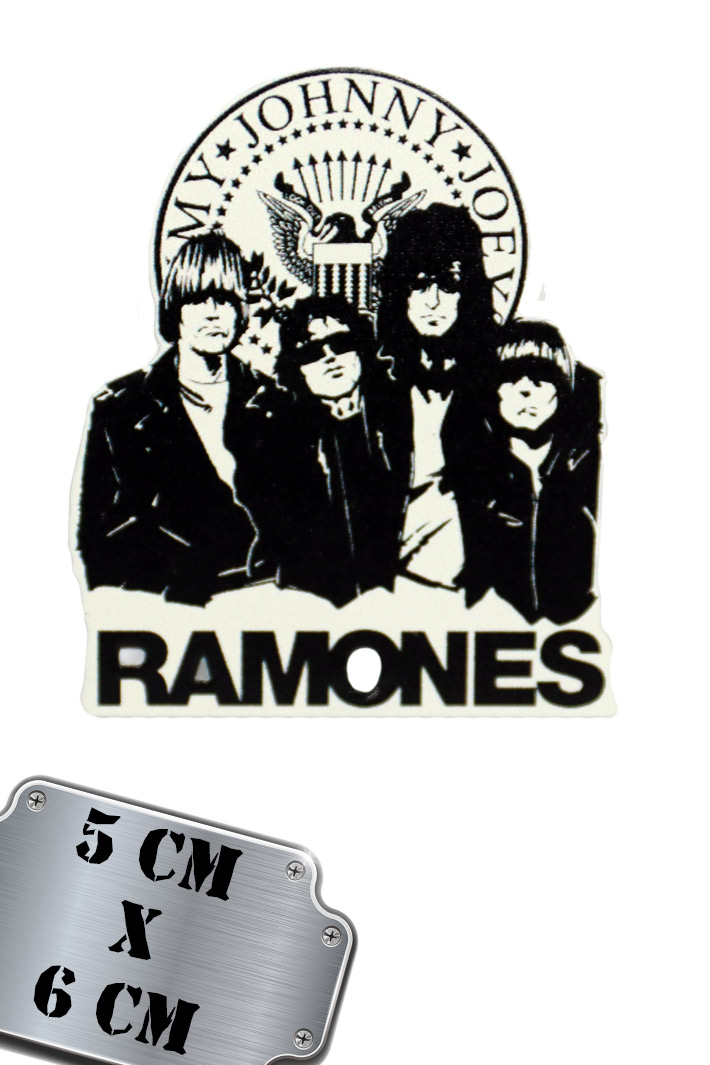 Магнит Ramones - фото 1 - rockbunker.ru
