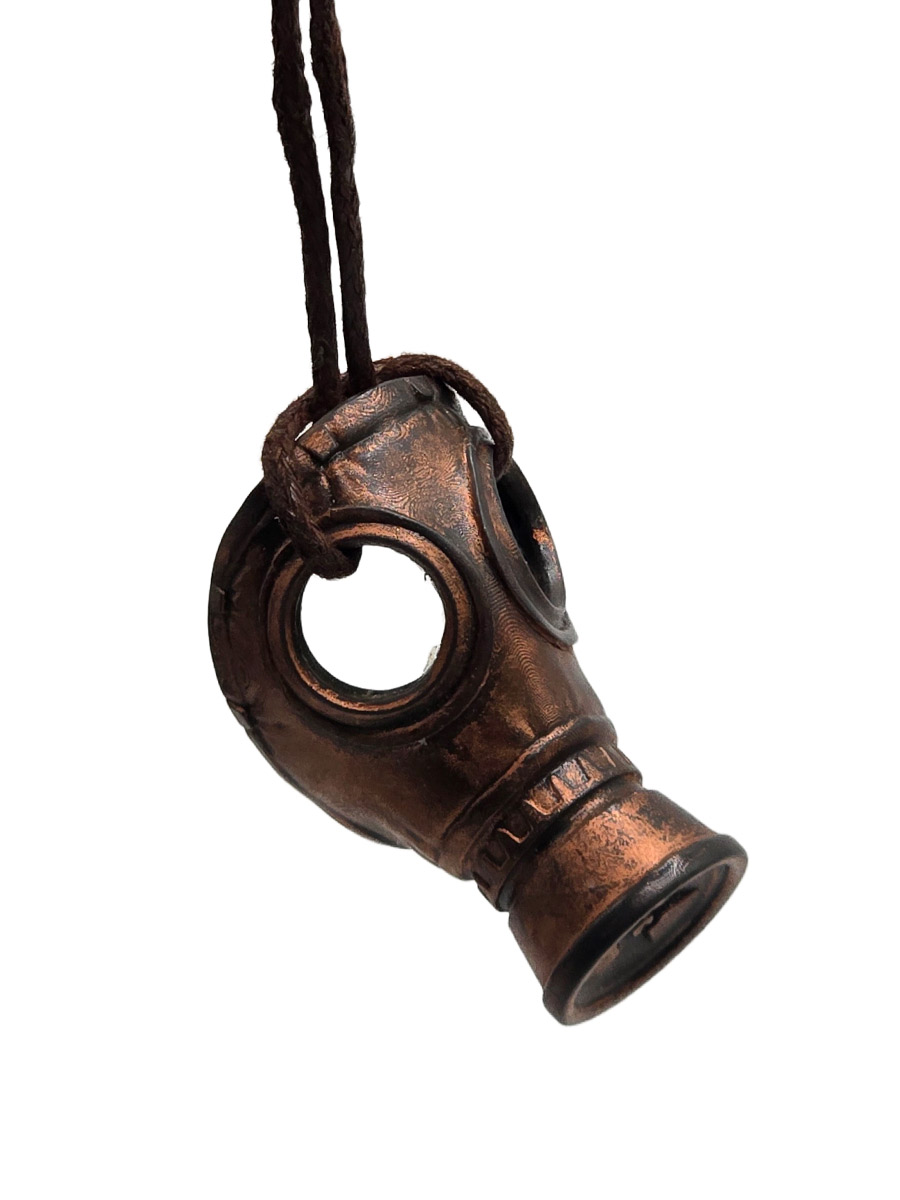 Кулон Противогаз - фото 1 - rockbunker.ru