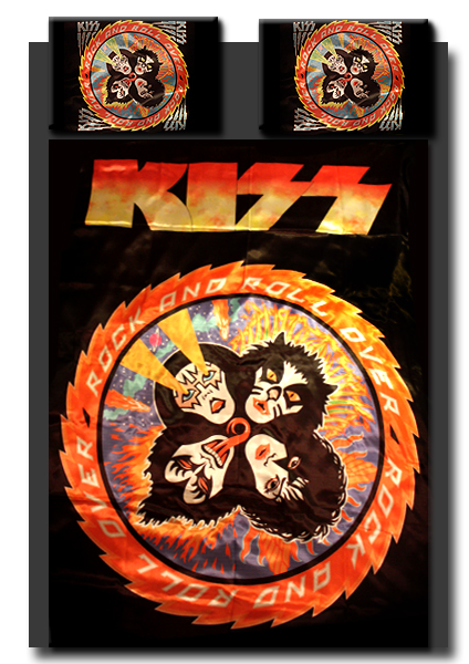 Постельное белье Kiss - фото 1 - rockbunker.ru