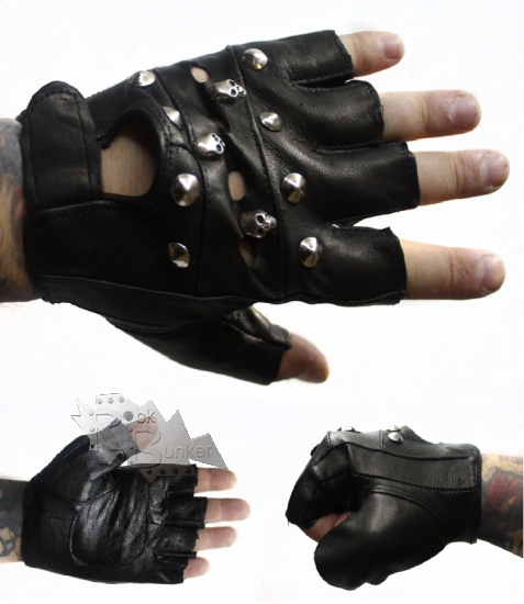 Перчатки кожаные без пальцев Черепа и заклепки - фото 1 - rockbunker.ru