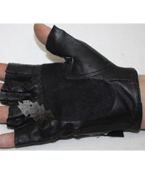 Перчатки кожаные без пальцев Шипы и заклепки - фото 2 - rockbunker.ru
