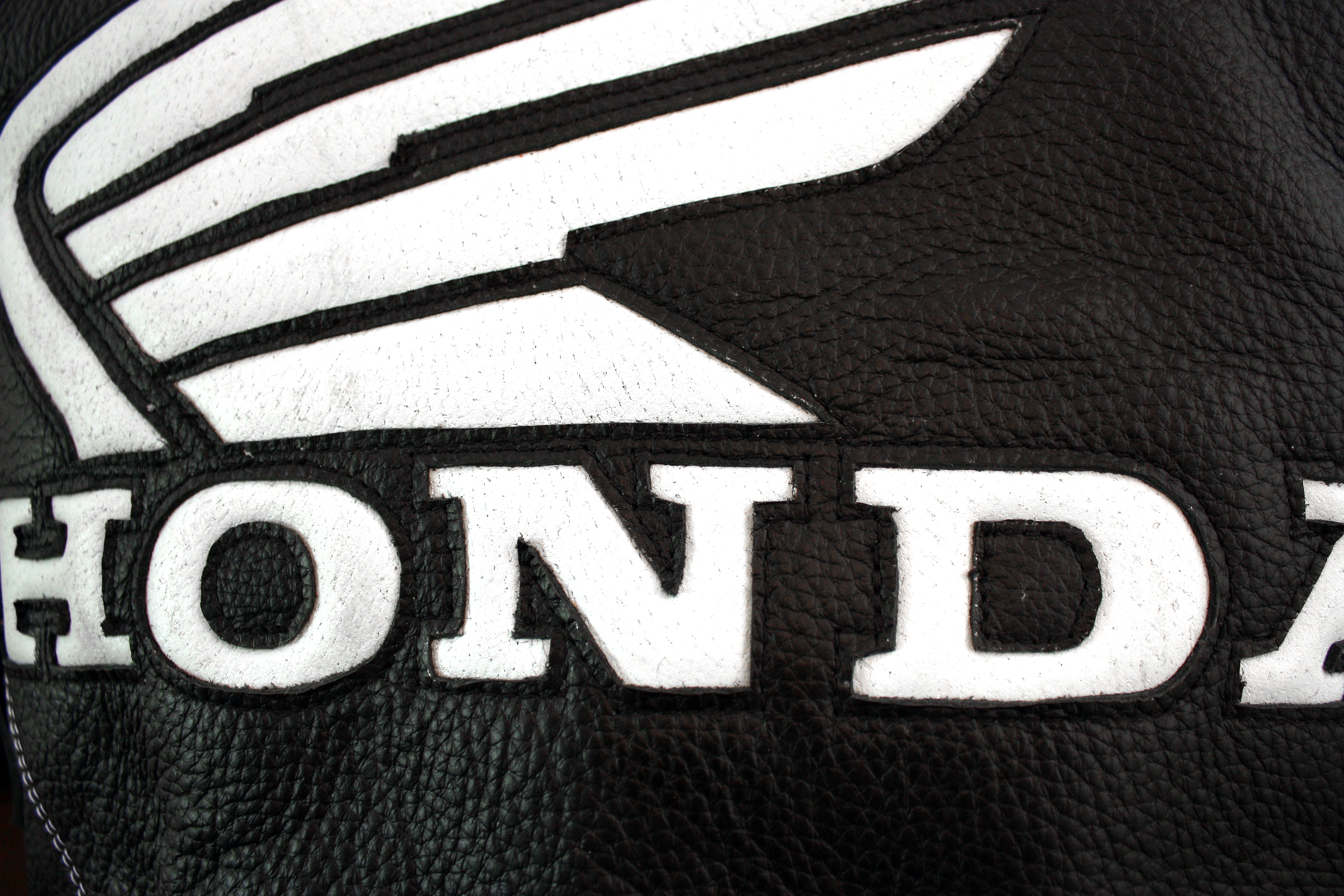 Жилет кожаный мужской Honda - фото 6 - rockbunker.ru