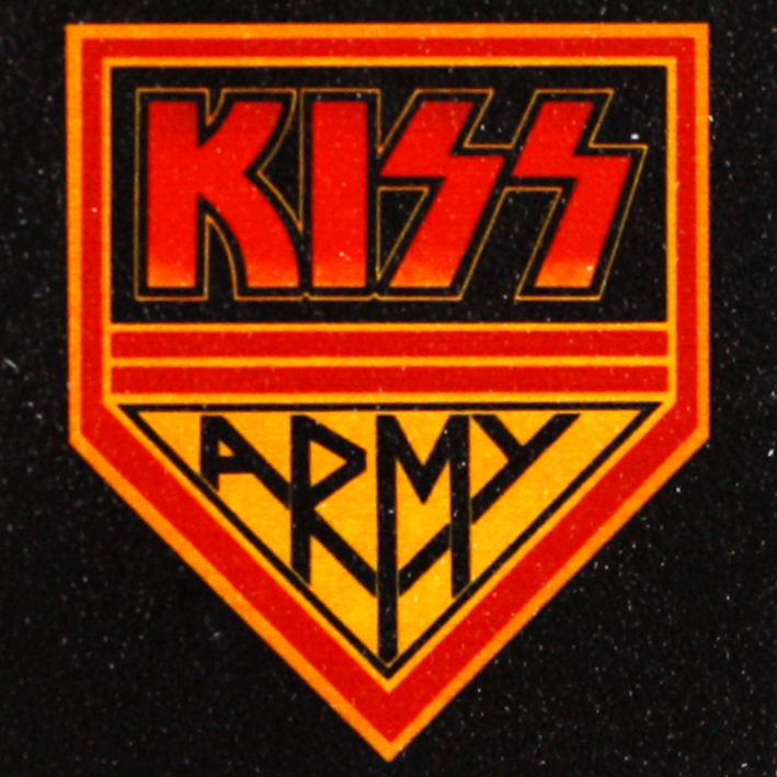 Кожаная нашивка Kiss Army - фото 1 - rockbunker.ru