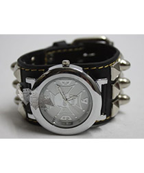 Часы наручные Череп с крестом с заклепками на ремешке - фото 2 - rockbunker.ru