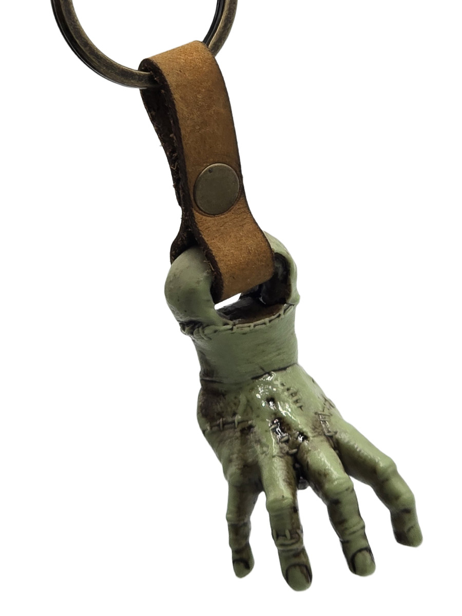 Брелок Вещь - фото 2 - rockbunker.ru