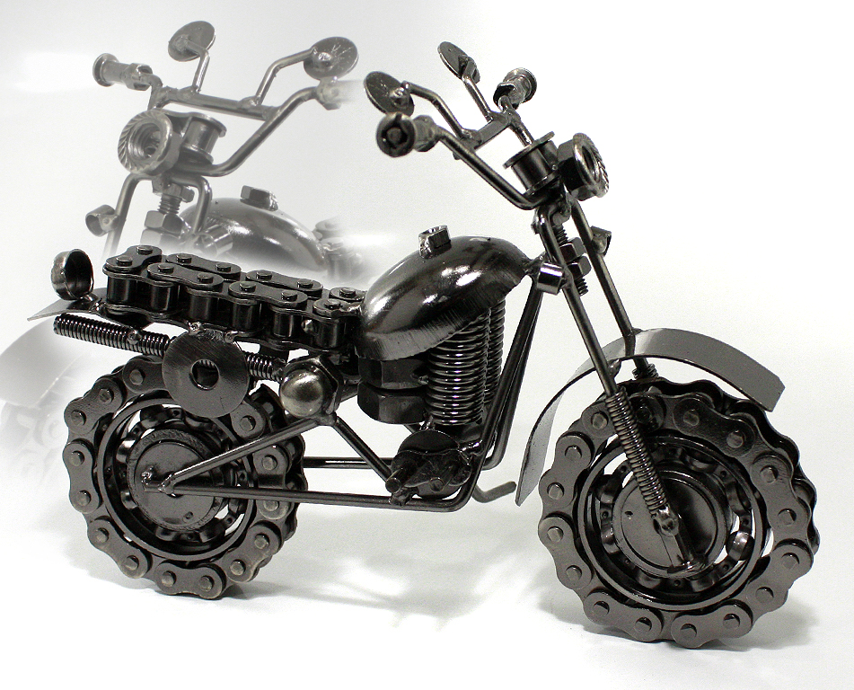 Сувенирная модель Мотоцикл ручной работы МРС010 - фото 1 - rockbunker.ru