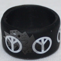 Кольцо Символ мира черное - фото 1 - rockbunker.ru