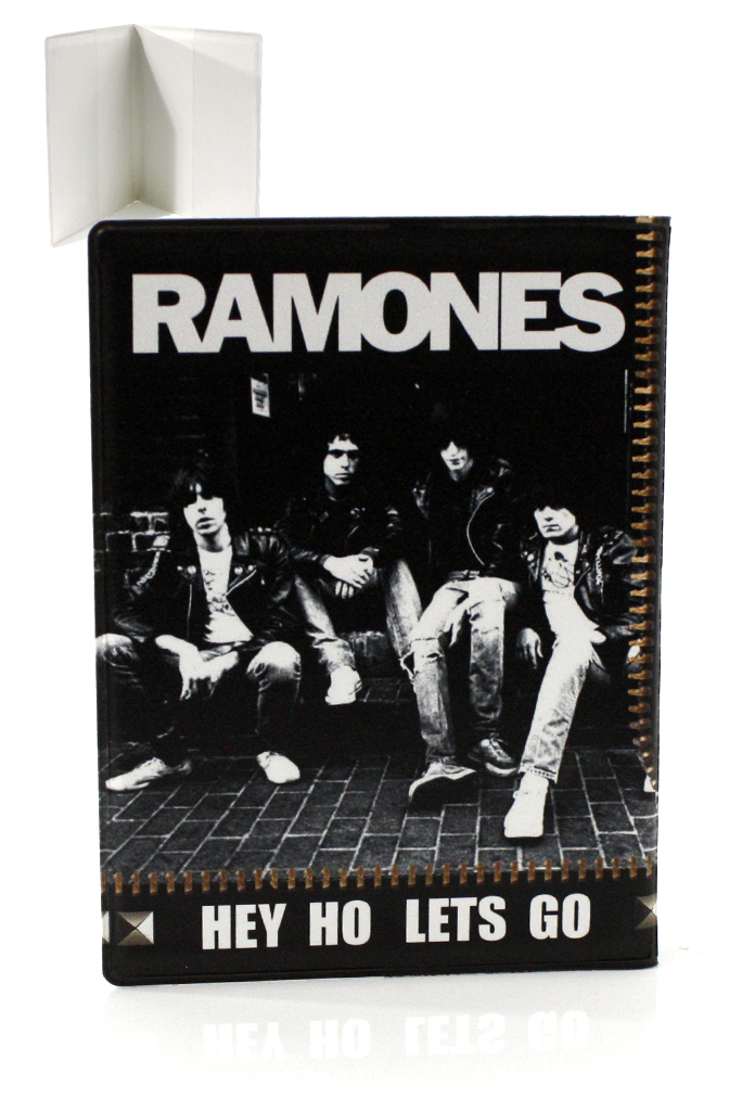 Обложка на паспорт RockMerch Ramones - фото 2 - rockbunker.ru