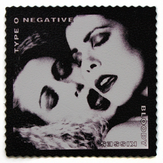 Кожаная нашивка Type o Negative - фото 1 - rockbunker.ru