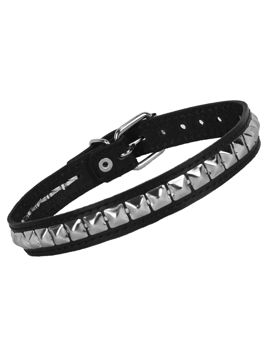 Ошейник кожаный Rebel State 1ряд пирамида - фото 1 - rockbunker.ru