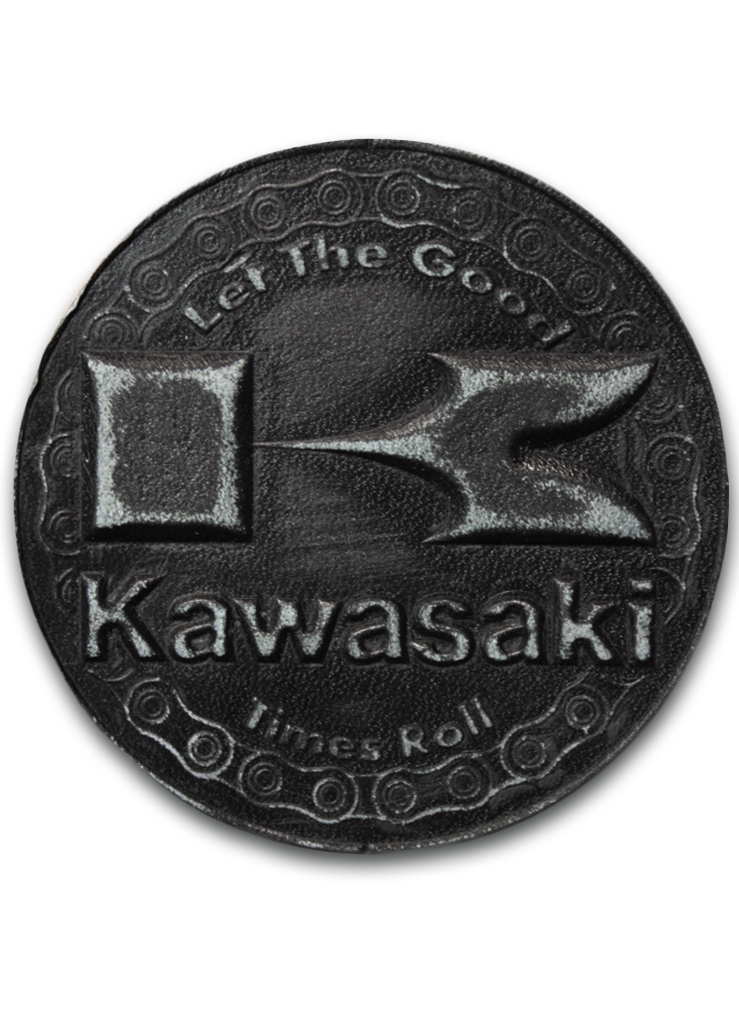 Нашивка кожаная Kawasaki Let the good times roll чёрная - фото 1 - rockbunker.ru
