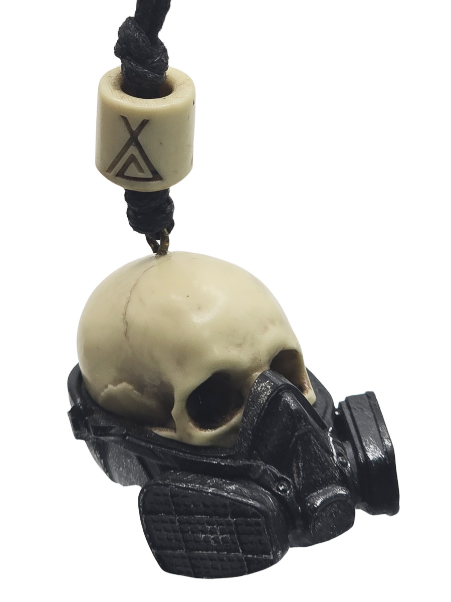 Кулон Череп в респираторе - фото 1 - rockbunker.ru