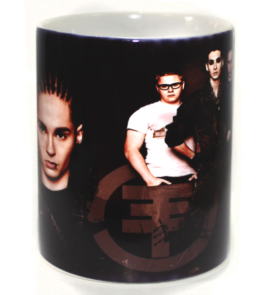 Кружка Tokio Hotel - фото 1 - rockbunker.ru