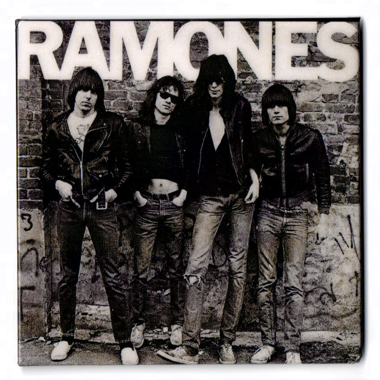 Магнит RockMerch Ramones - фото 1 - rockbunker.ru