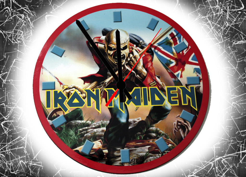 Часы настенные RockMerch Iron Maiden The Trooper - фото 1 - rockbunker.ru