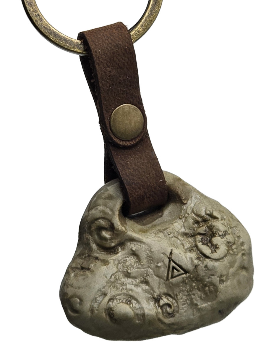 Брелок Вандал - фото 2 - rockbunker.ru