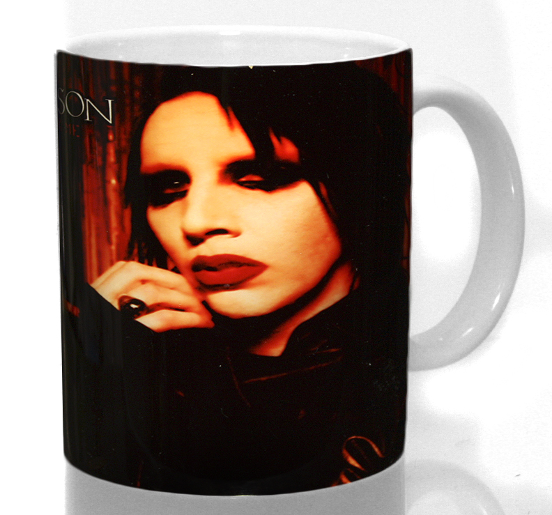 Кружка Marilyn Manson - фото 3 - rockbunker.ru