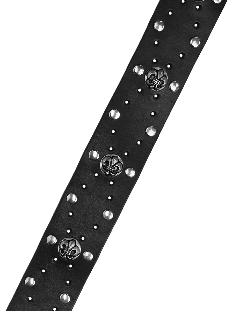 Ремень кожаный проклепанный Лилии с заклепками - фото 2 - rockbunker.ru