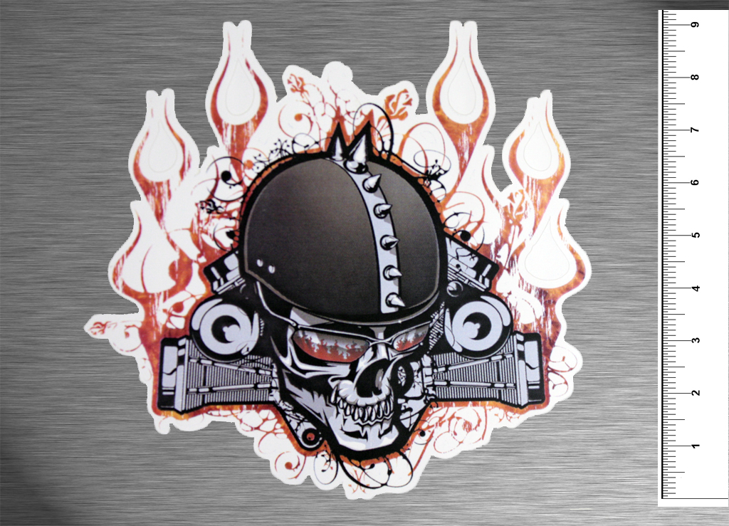 Наклейка-стикер Череп в шлеме с шипами - фото 1 - rockbunker.ru