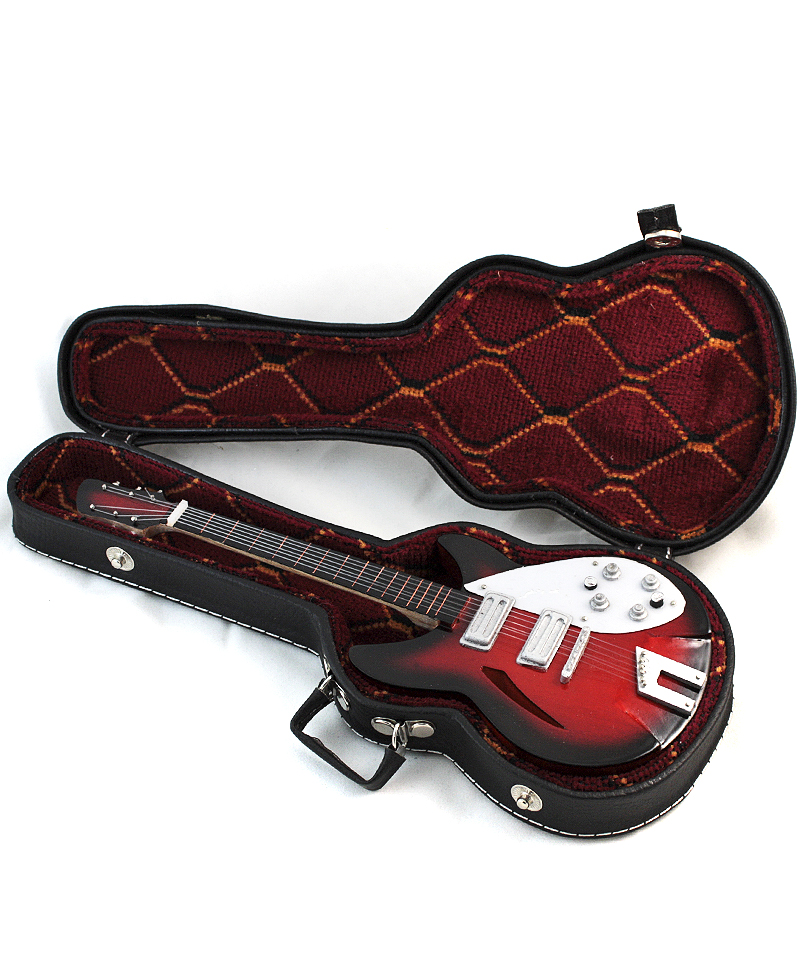 Сувенирная копия гитары Fender Stratocaster коричневая - фото 5 - rockbunker.ru