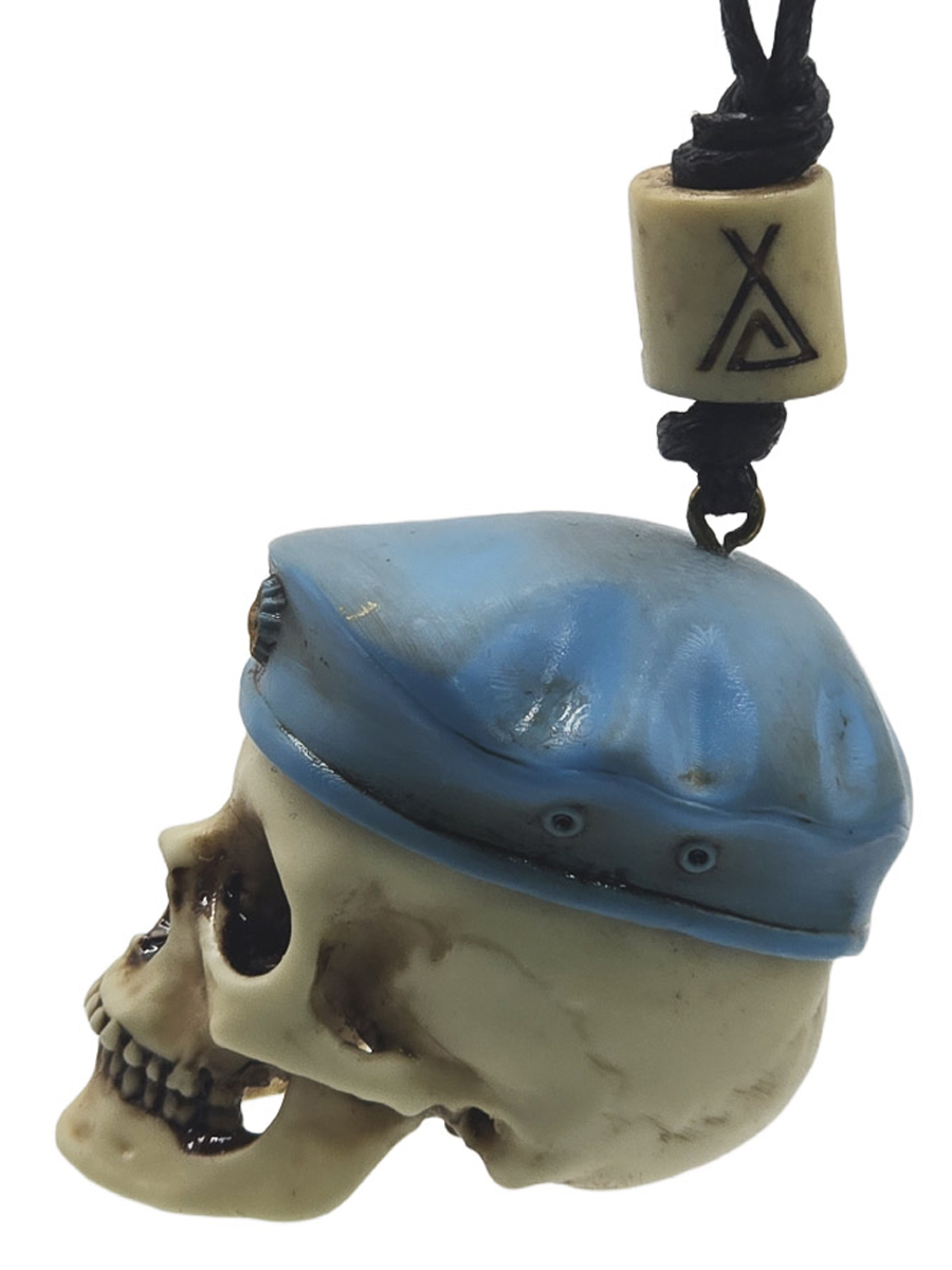 Кулон Череп в берете синий - фото 2 - rockbunker.ru