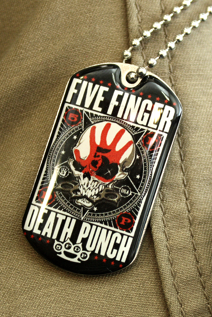 Жетон RockMerch 5 Finger Death Punch - фото 3 - rockbunker.ru