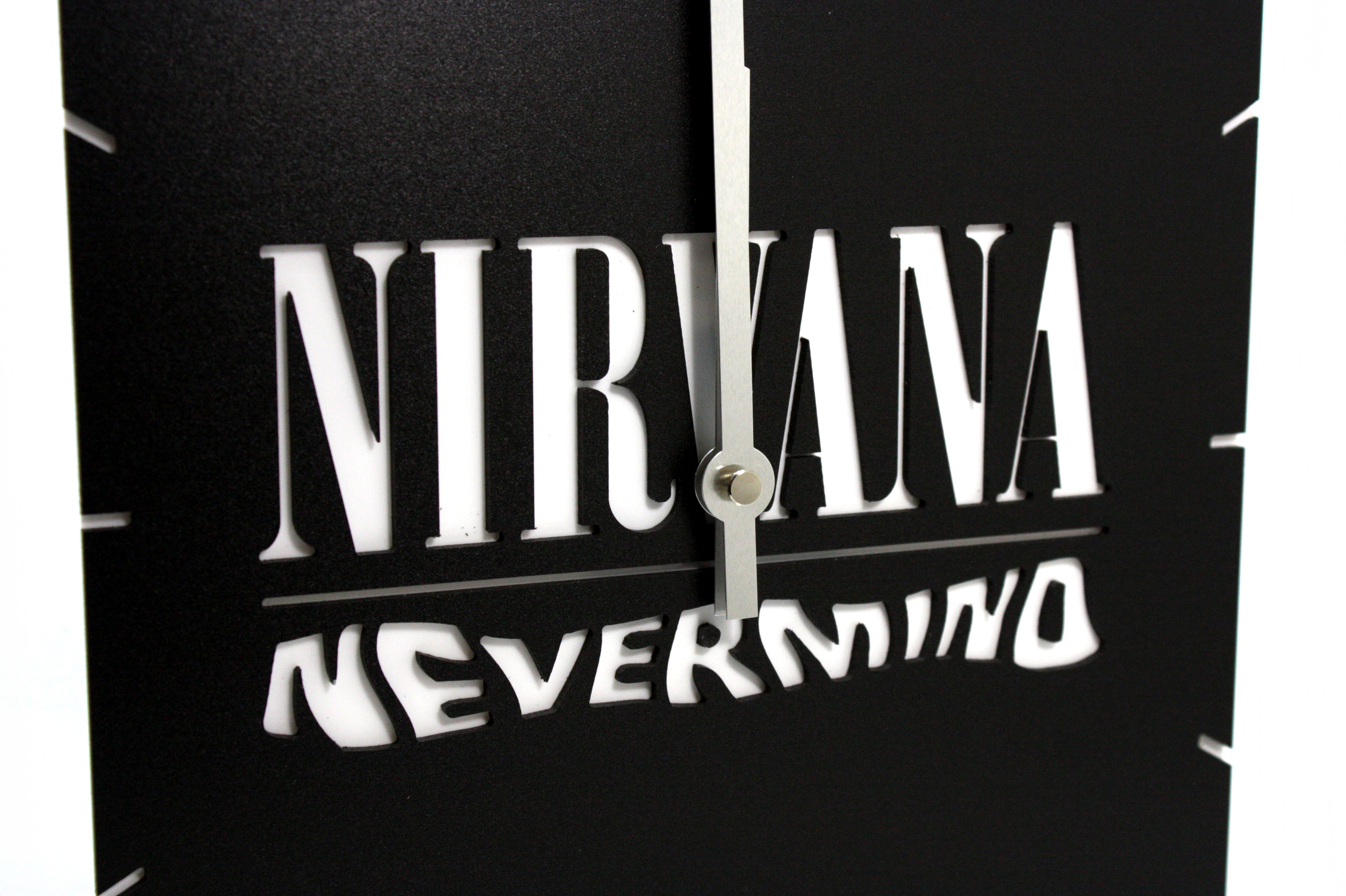 Часы настенные Nirvana - фото 2 - rockbunker.ru