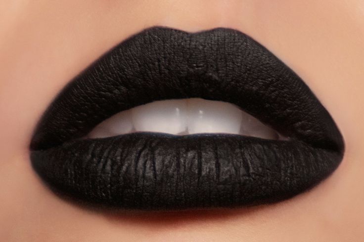 Губная помада Golden Rose lipstick velvet matte черная - фото 2 - rockbunker.ru